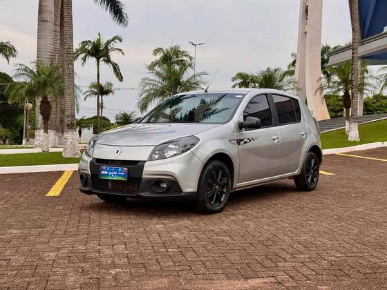 RENAULT SANDERO 1.6 GT LINE LIMITED FLEX 4P MANUAL RENAULT SANDERO 1.6 GT LINE LIMITED FLEX 4P MANUAL